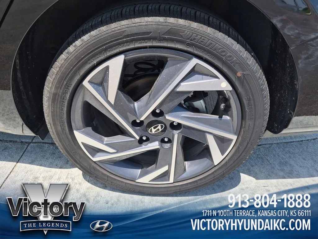 Certified Used 2025 Black Hyundai Limited image 27