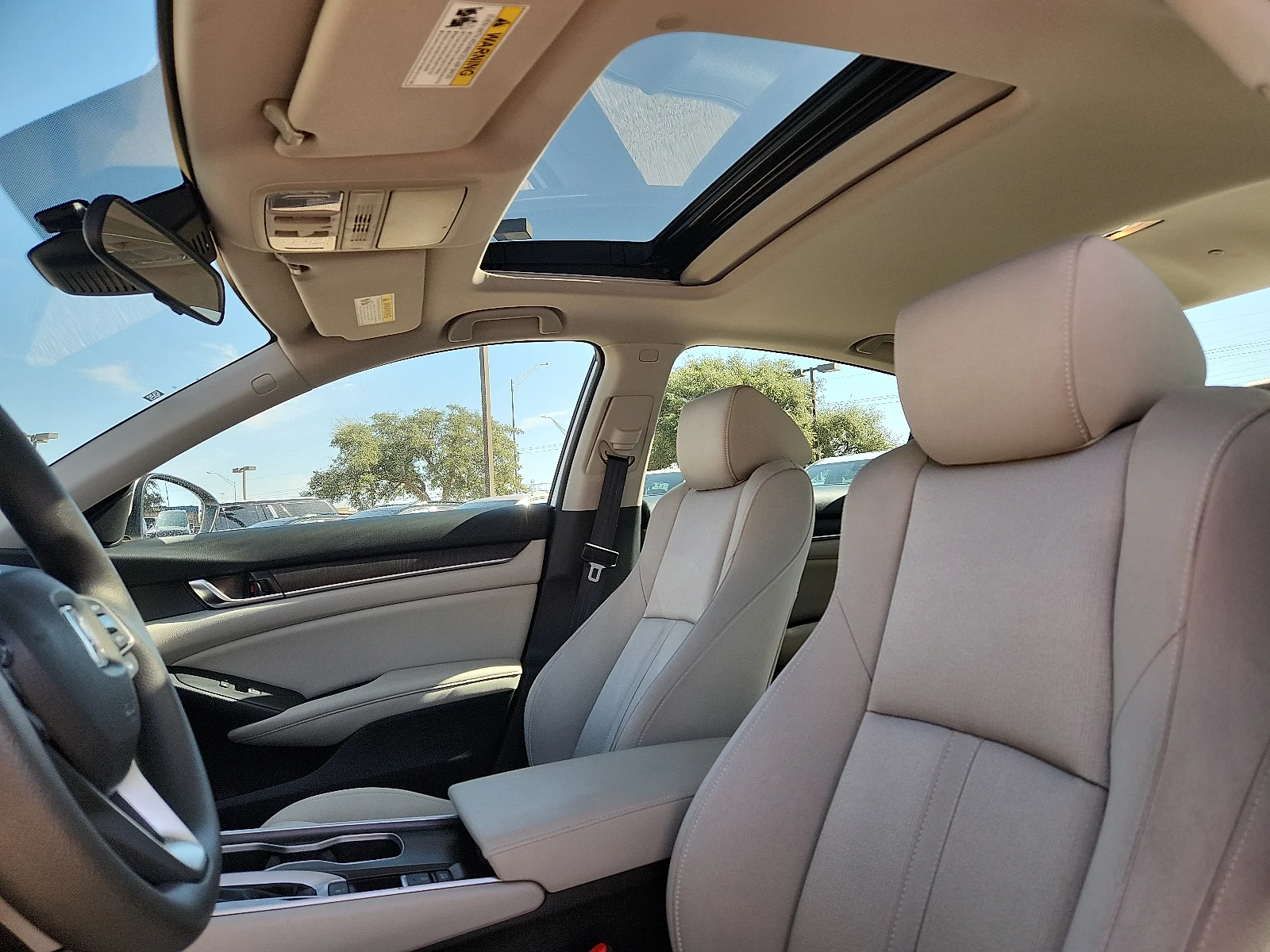 Used 2019 Platinum White Pearl Honda EX image 13