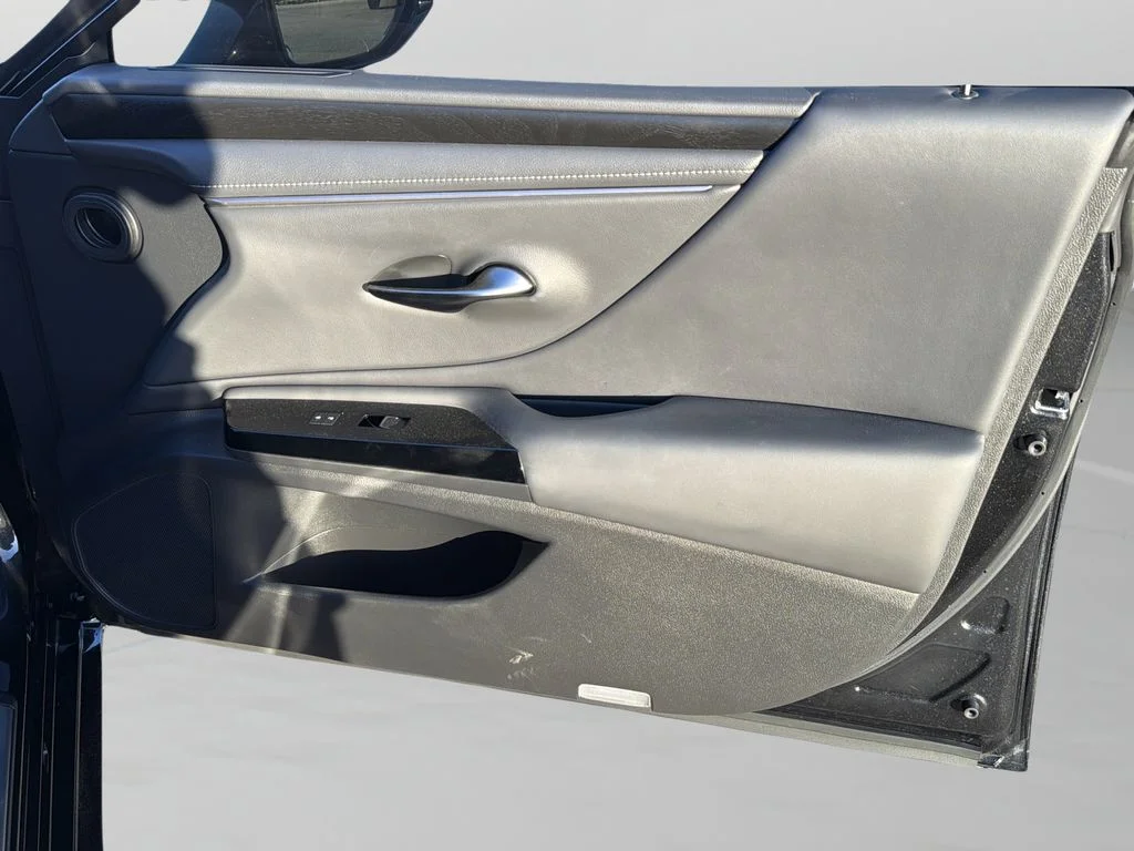 Used 2024 Black Lexus 350 image 30