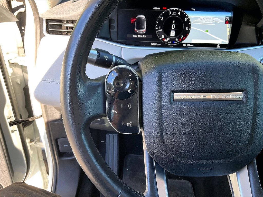Used 2020 White Land Rover SE image 23