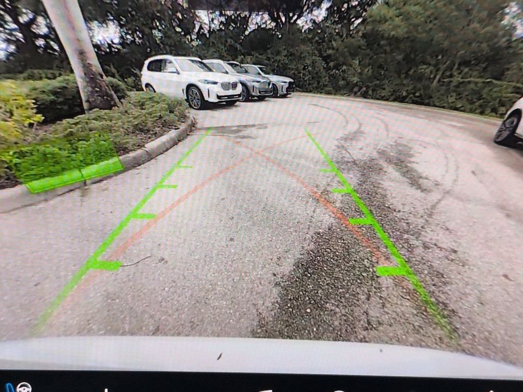 New 2026 Alpine White BMW xDrive50e image 21