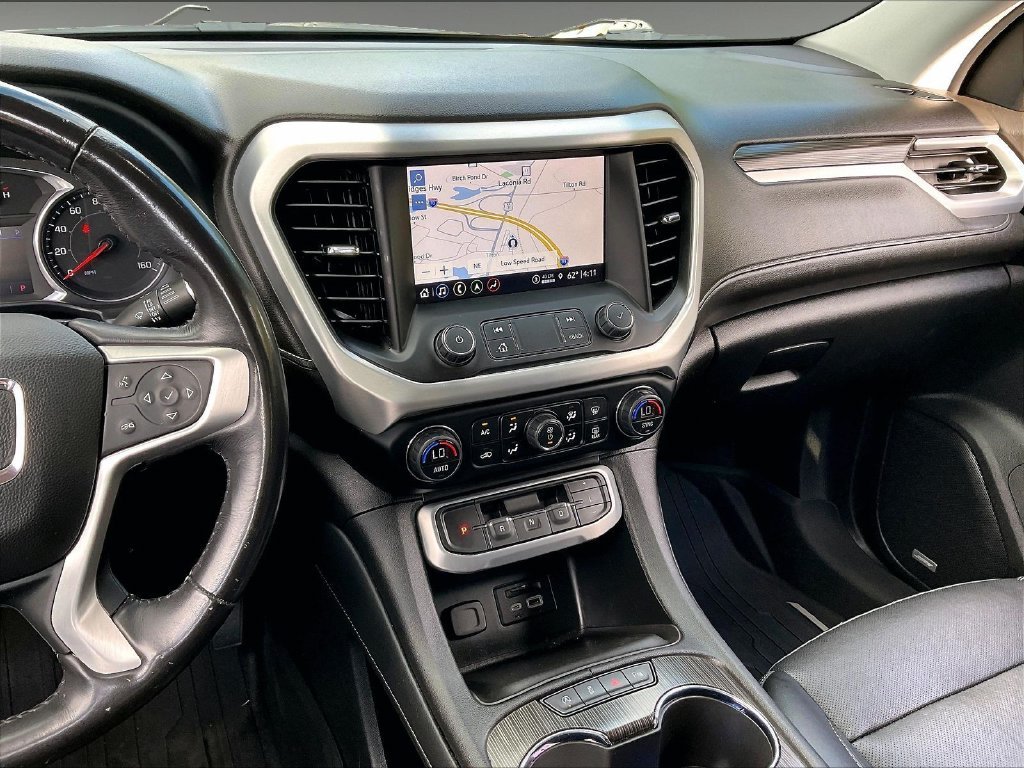 Used 2022 Cayenne Red Tintcoat GMC SLT image 18