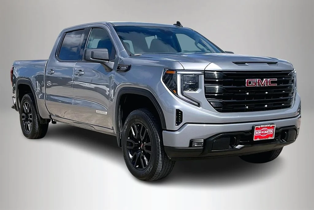 2024 GMC Sierra 4WD Crew Cab Short Box Elevation's photo