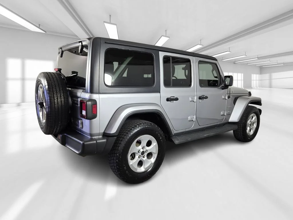 Used 2021 Silver Jeep Unlimited Sahara image 8