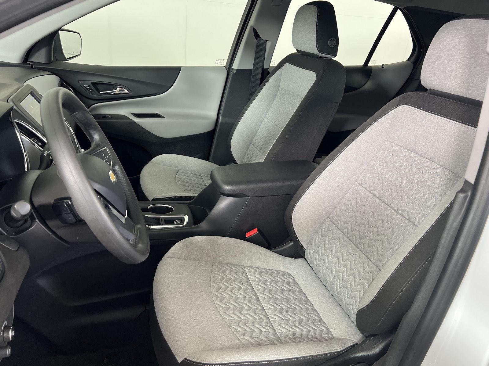 Used 2024 Summit White Chevrolet LS image 4