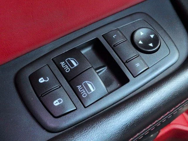 Used 2019  Dodge R/T Scat Pack Widebody image 21