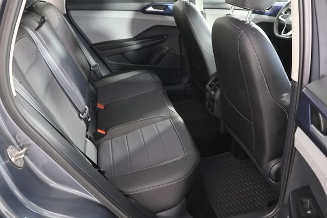 Used 2024 Gray Volkswagen 1.5T SE image 22