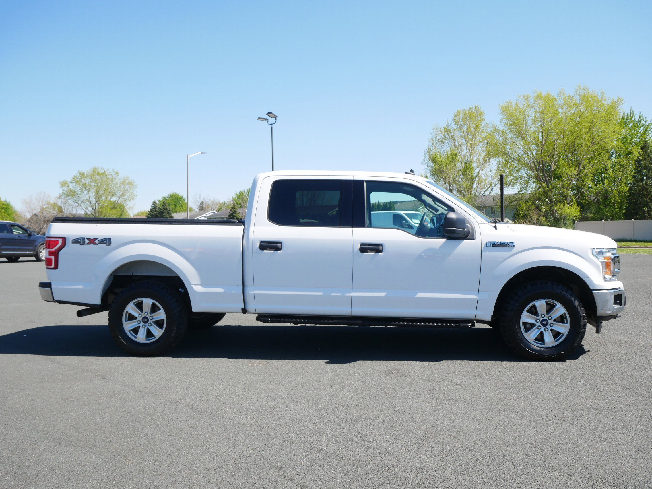 Used 2019 White Ford XLTV8 image 6