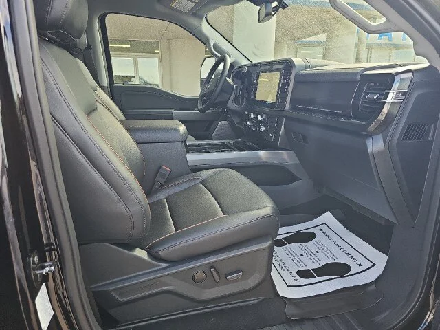 New 2026 Agate Black Metallic Ford F-250® Lariat® image 41