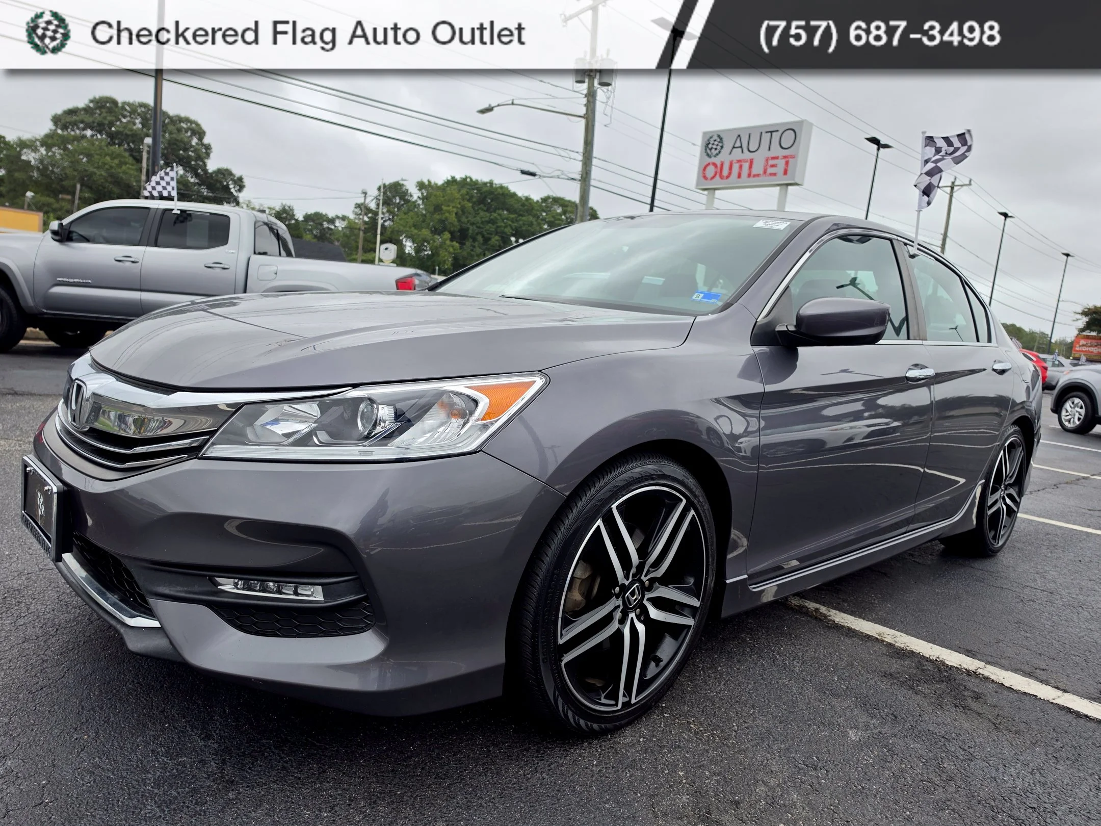 Used 2016 Modern Steel Metallic Honda Sport image 1