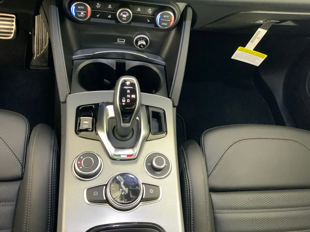 2026 Alfa Romeo Stelvio Base - Photo 29
