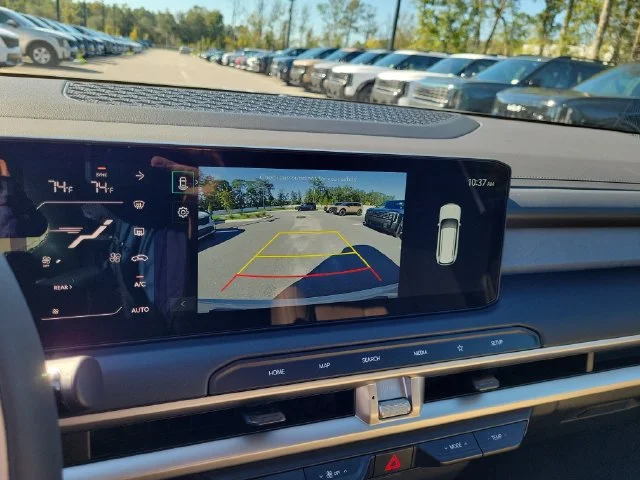 New 2027 Ivory Silver Kia EX image 29