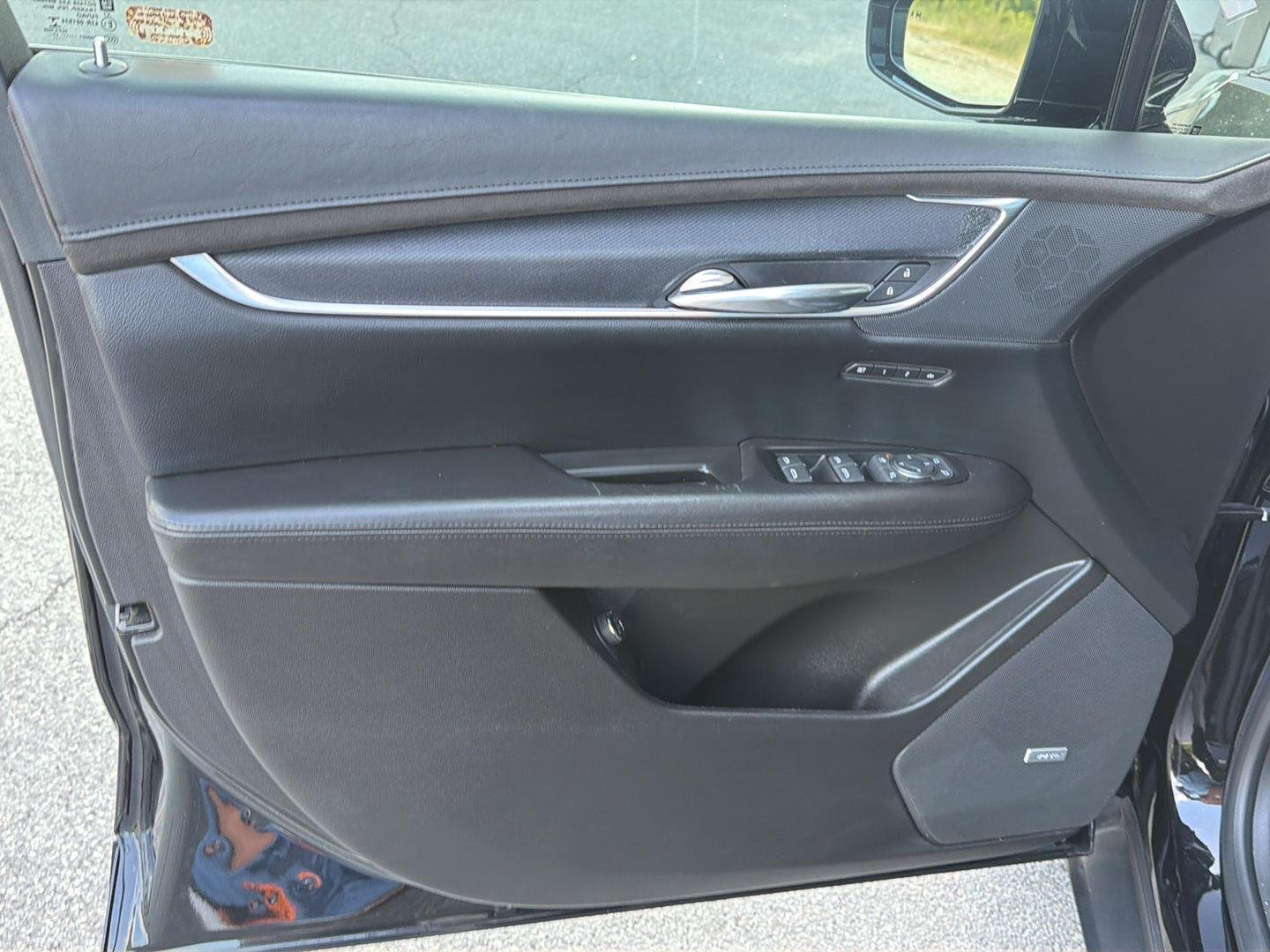 Used 2017 Stellar Black Metallic Cadillac Platinum AWD image 17
