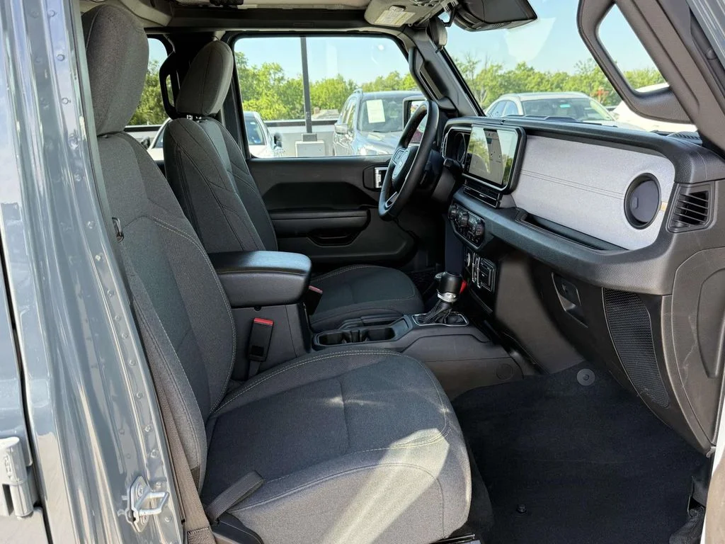 Used 2024 Gray Jeep Sport S 4xe image 15