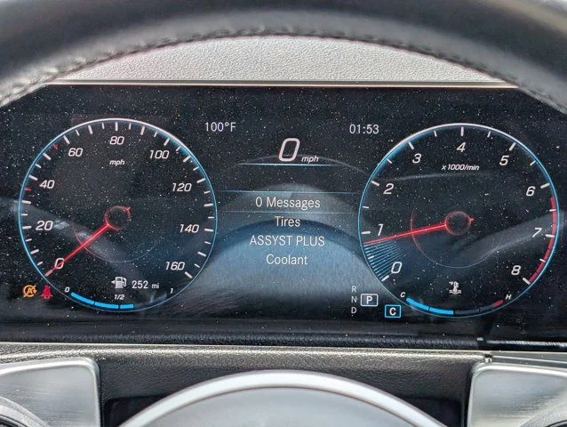 Used 2021  Mercedes-Benz GLB 250 image 28