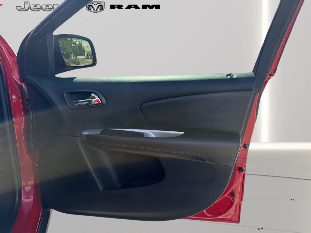 Used 2020 Red Dodge SE image 41