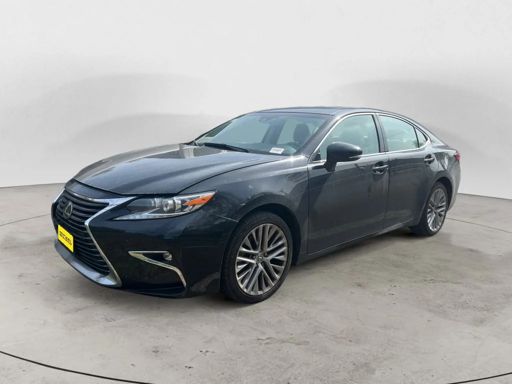 2016 Lexus ES 350 350's photo