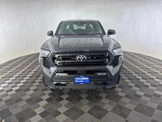 Used 2024  Toyota SR5 image 3