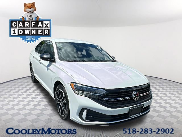 Used 2024 White Volkswagen 1.5T Sport image 1