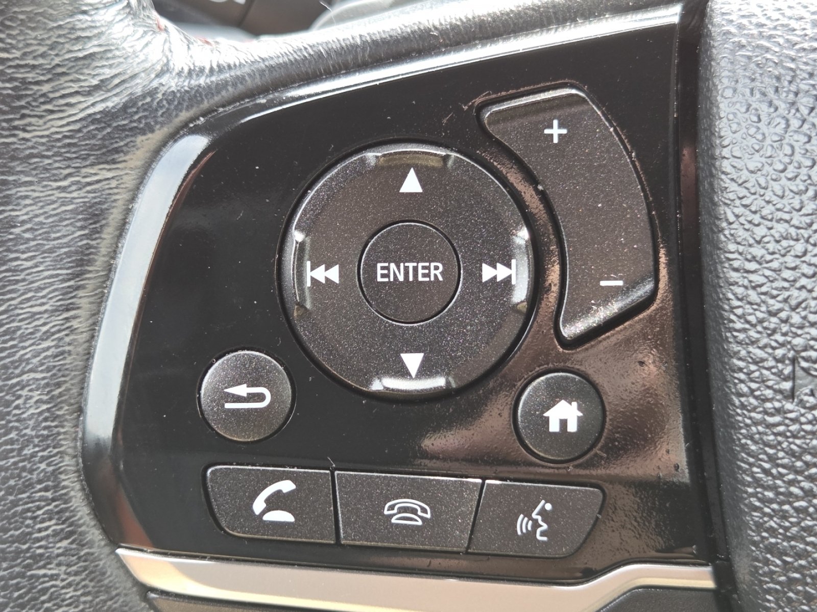 Certified Used 2021 Crystal Black Pearl Honda Black Edition image 15