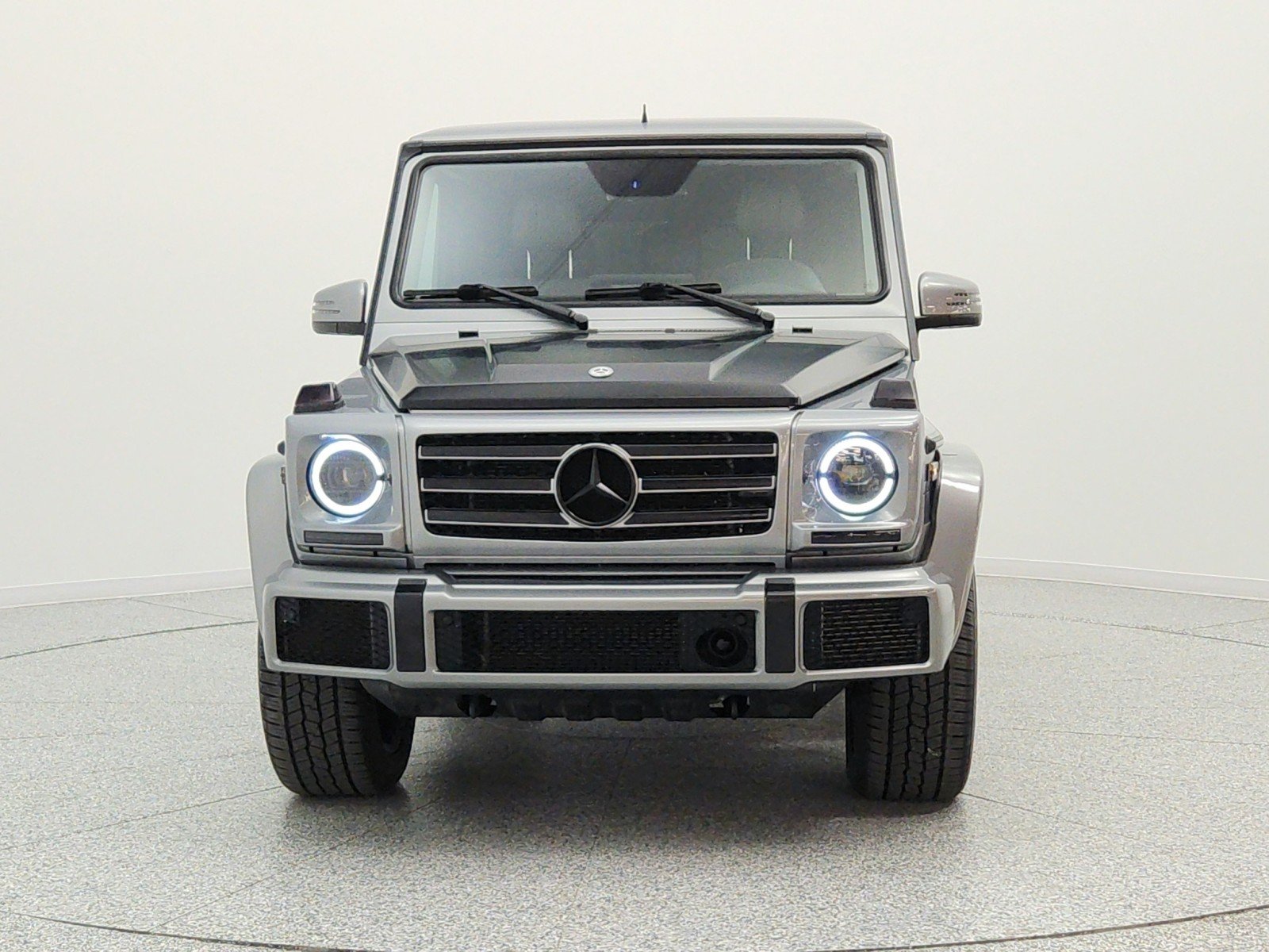 Used 2016 Palladium Silver Metallic Mercedes-Benz 4MATIC® 4dr G 550 image 2