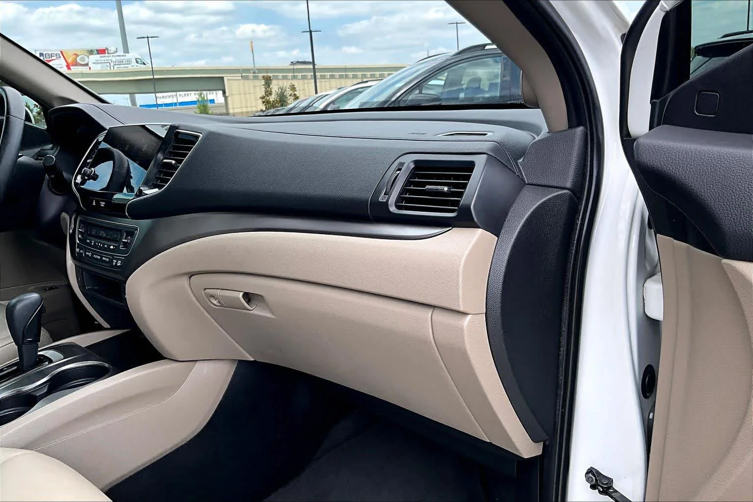 Used 2020 Platinum White Pearl Honda EX-L image 18