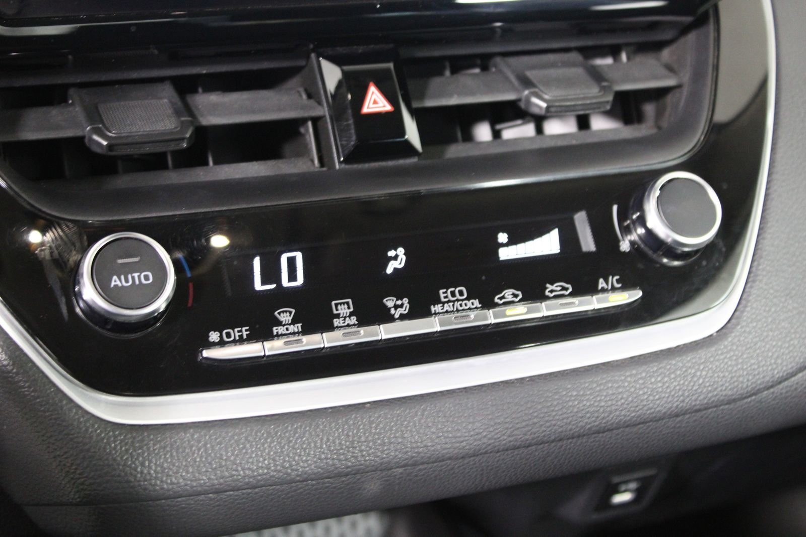 Used 2023 Gray Toyota LE image 22
