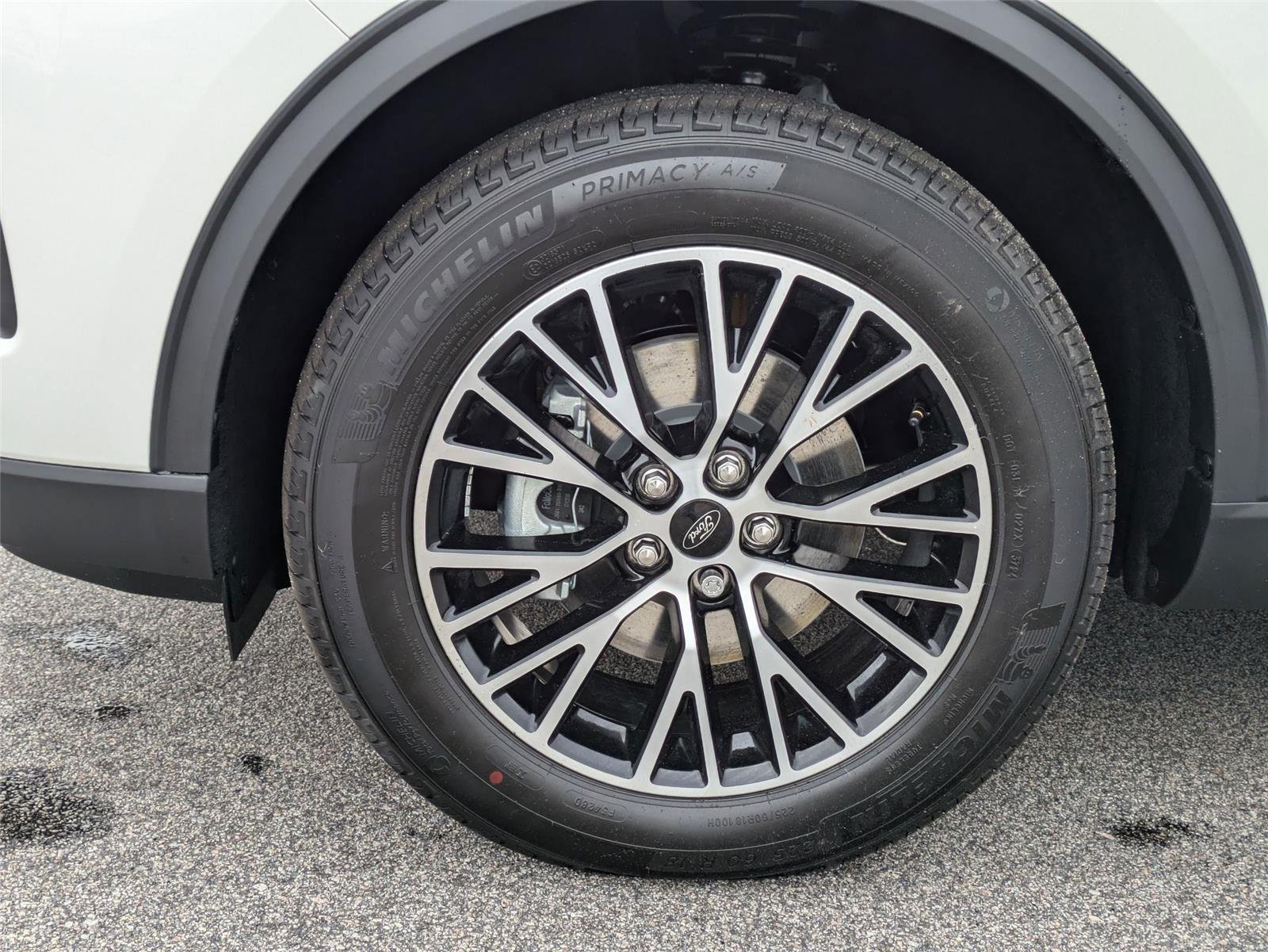 New 2025 Star White Metallic Tri-Coat Ford PHEV image 10