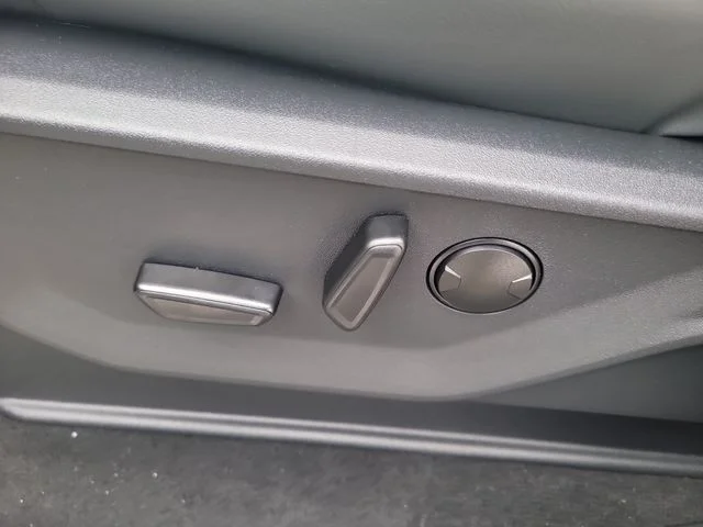 New 2027 Black Metallic Ford Active image 24