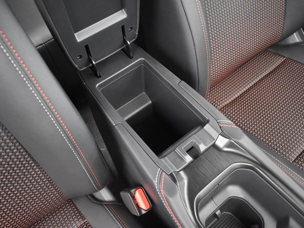 2025 Nissan Kicks SR AWD - Photo 24