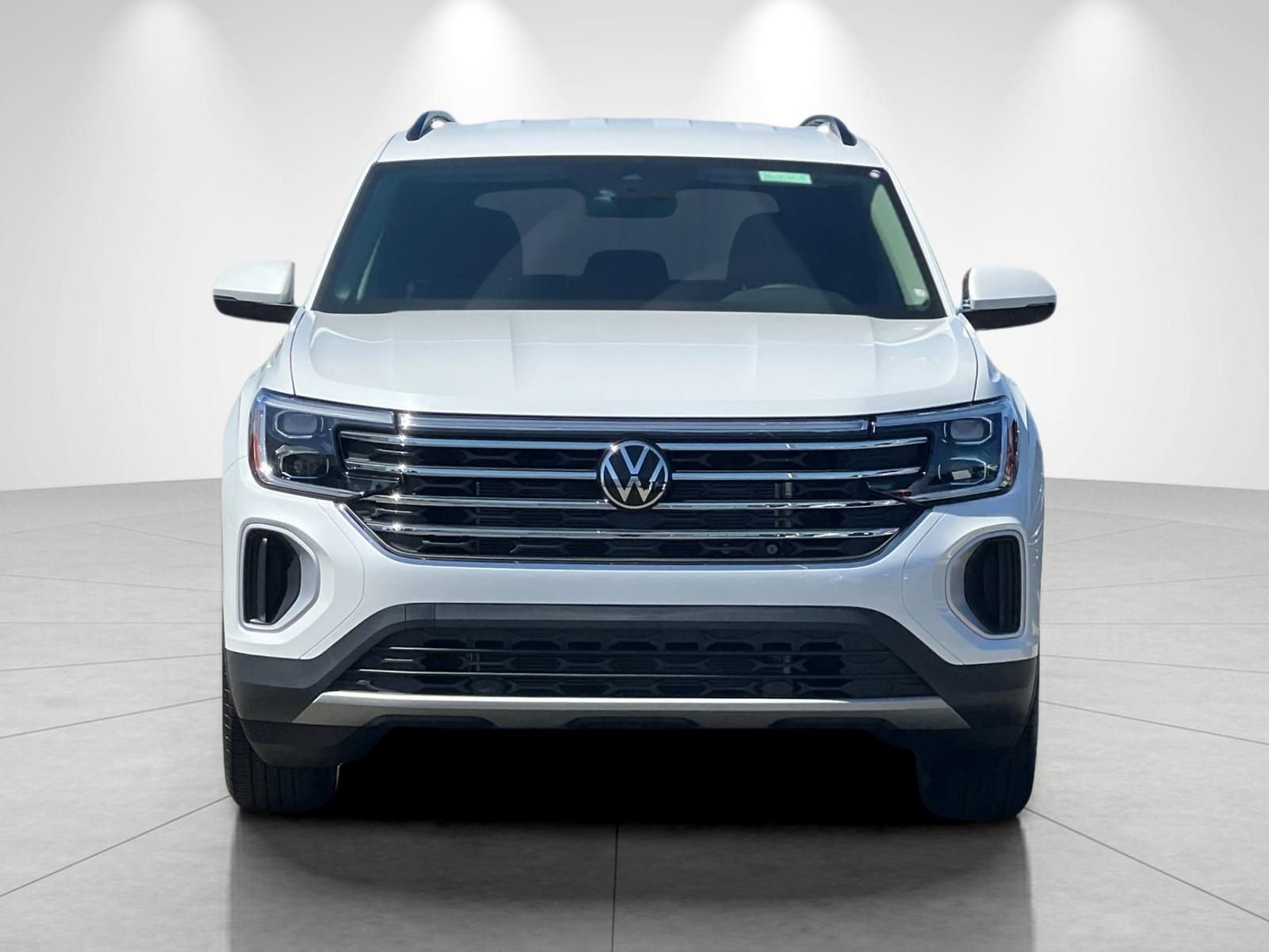 New 2026 Opal White Pearl Volkswagen SE image 8