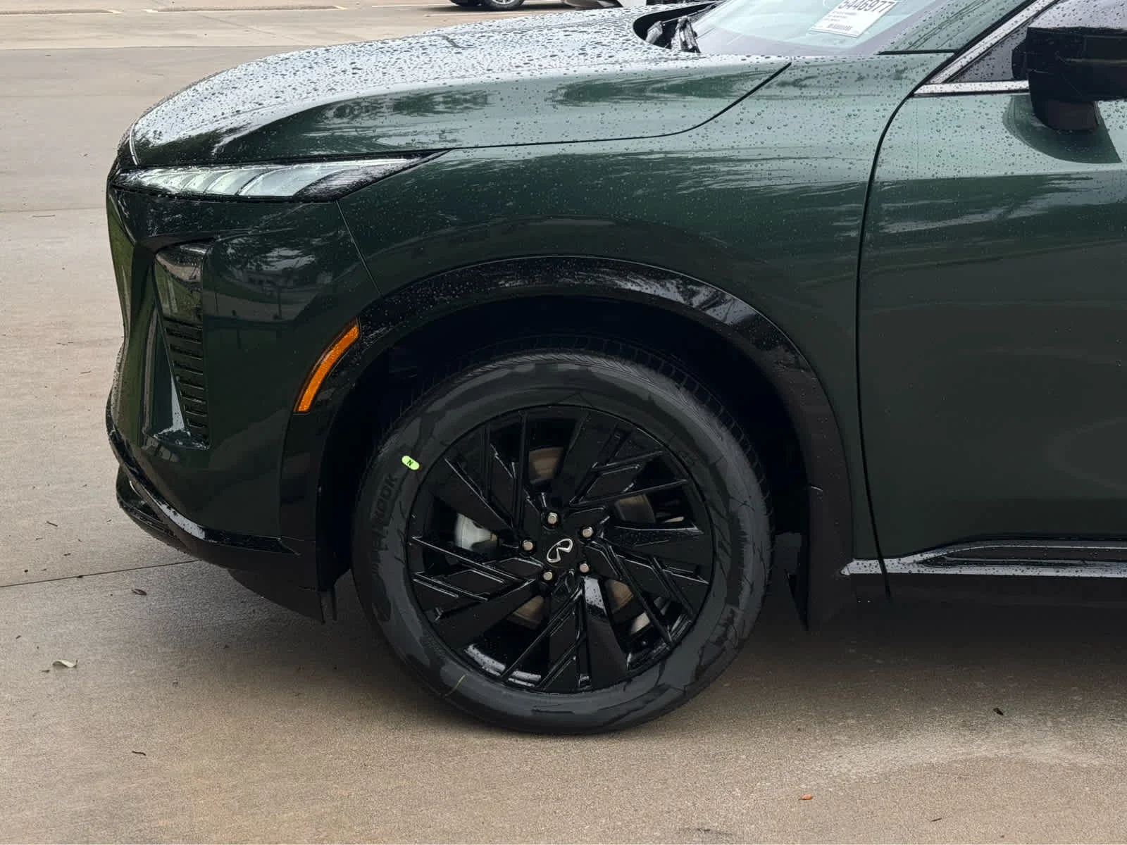 New 2027 DEEP EMERALD INFINITI Sport AWD image 5