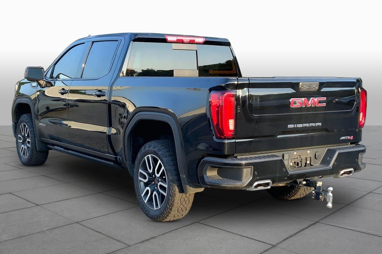 Used 2023 Onyx Black GMC AT4 image 12