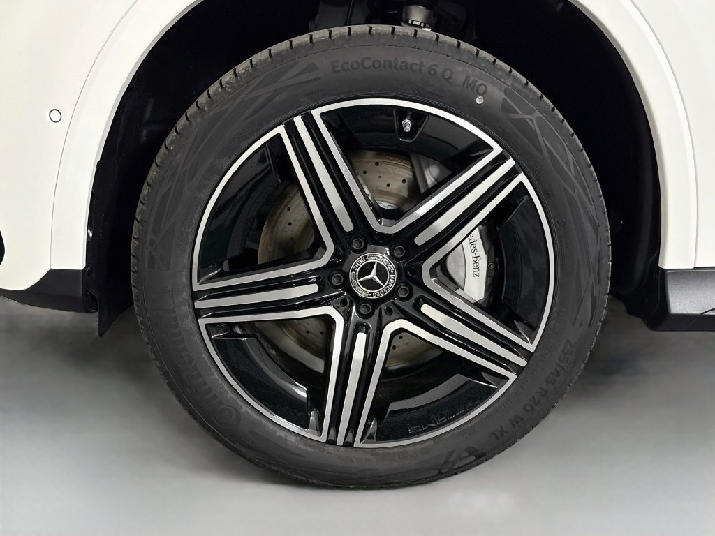 New 2027 Polar White Mercedes-Benz GLC 300 image 32