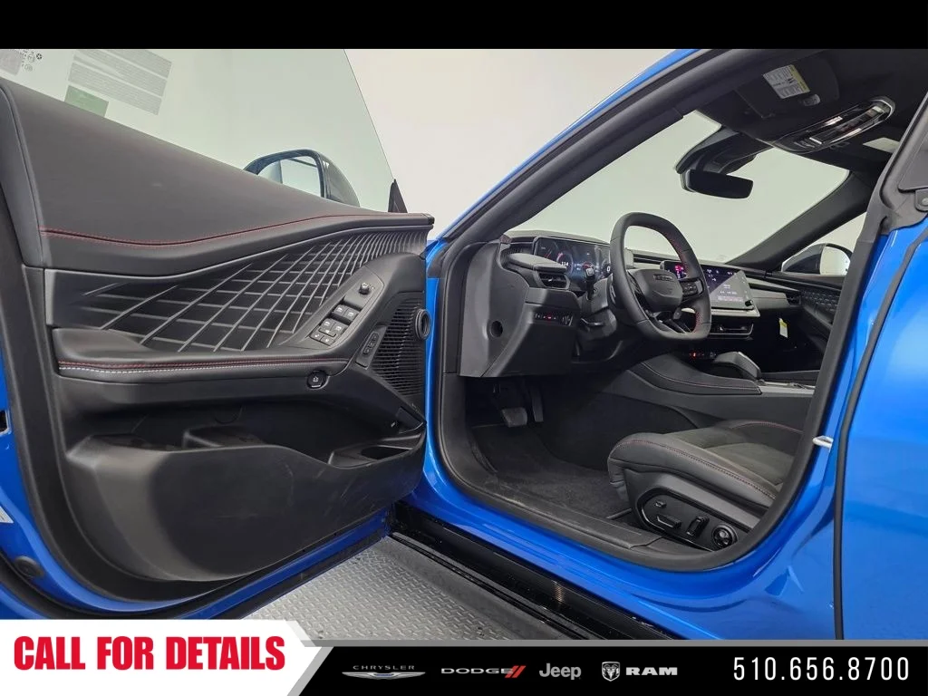 New 2026 Bludicrous Exterior Paint Dodge R/T Scat Pack image 15