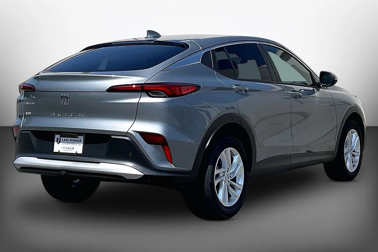 Used 2025 Gray Buick Preferred image 8