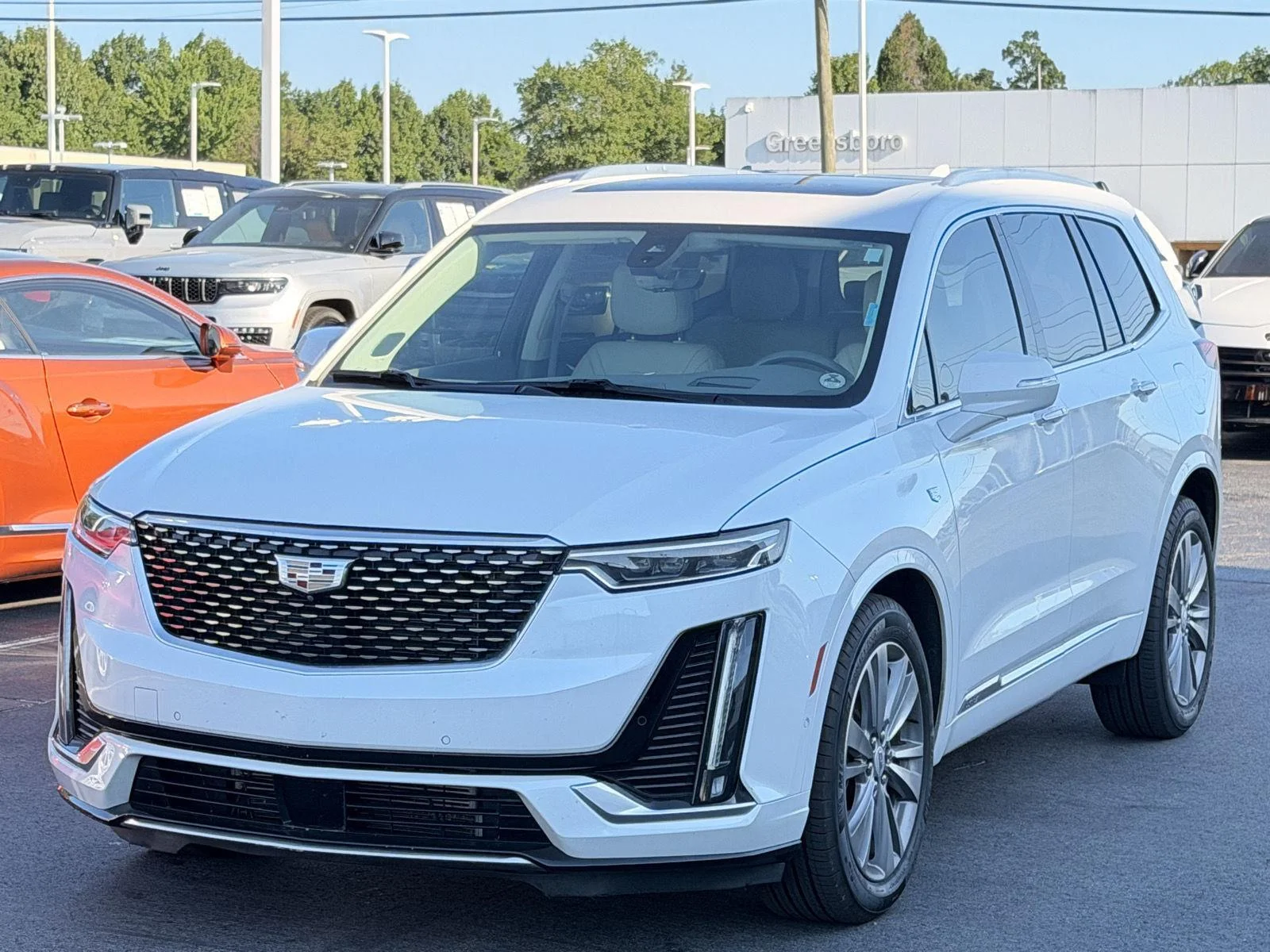 Used 2023 Crystal White Tricoat Cadillac FWD Premium Luxury image 8