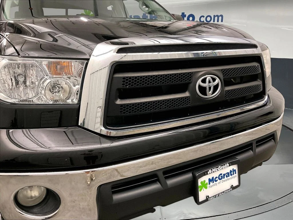 Used 2012 Black Toyota Grade image 33