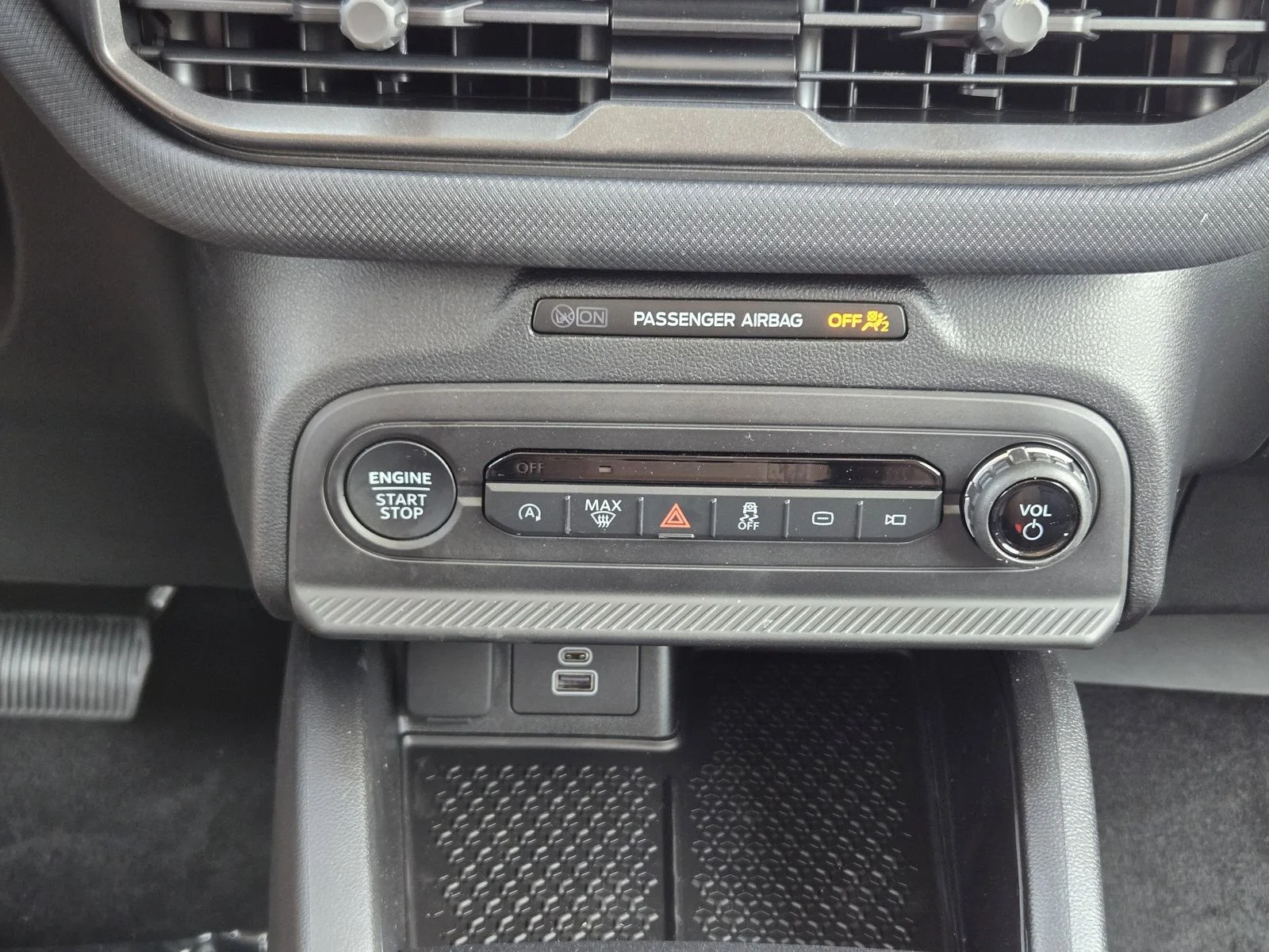 New 2026 Carbonized Gray Metallic Ford Outer Banks® image 13