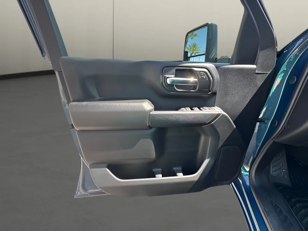 New 2026 Lakeshore Blue Metallic Chevrolet Custom image 9