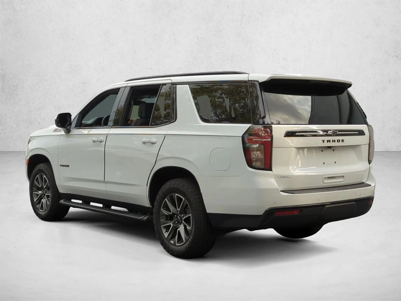 Used 2024 Summit White Chevrolet Z71 image 7