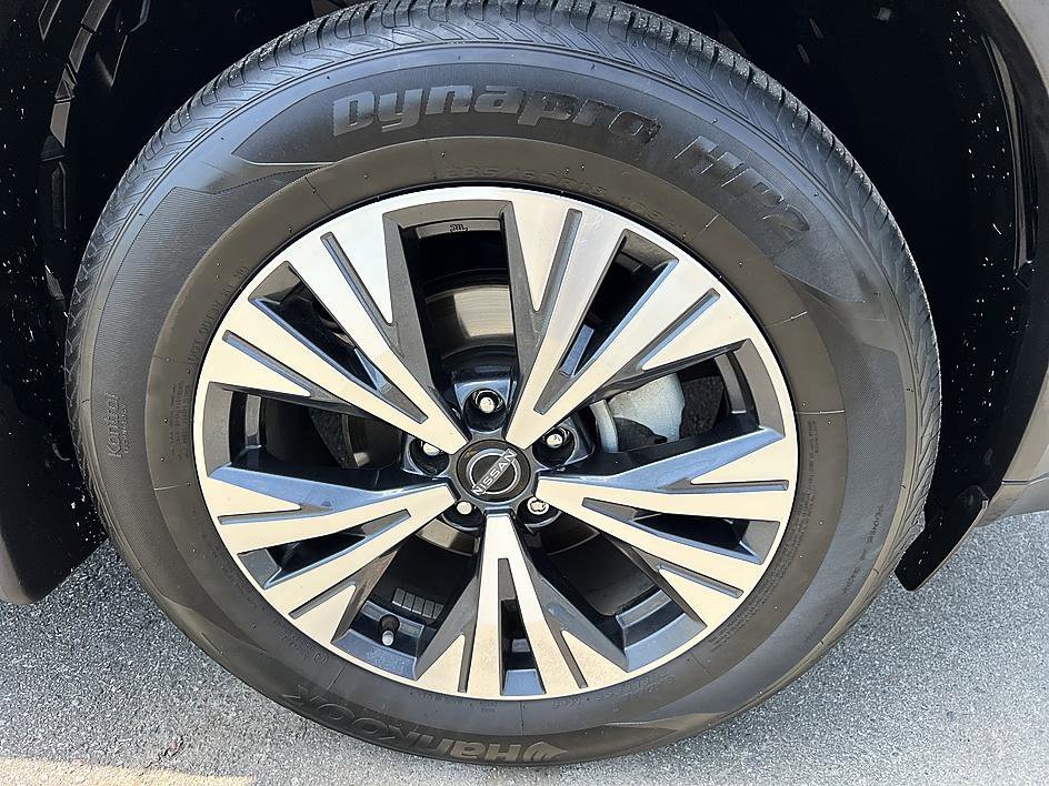 Used 2023 Gun Metallic Nissan SV image 12