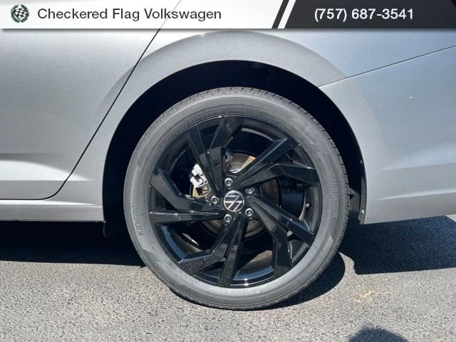 New 2026 Silver Volkswagen 1.5T SE image 7