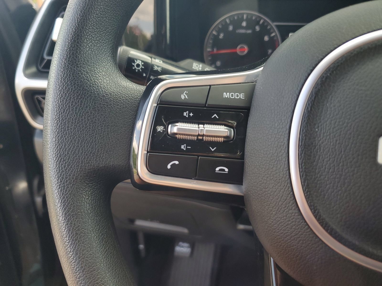 Used 2023 Black Kia LX image 19