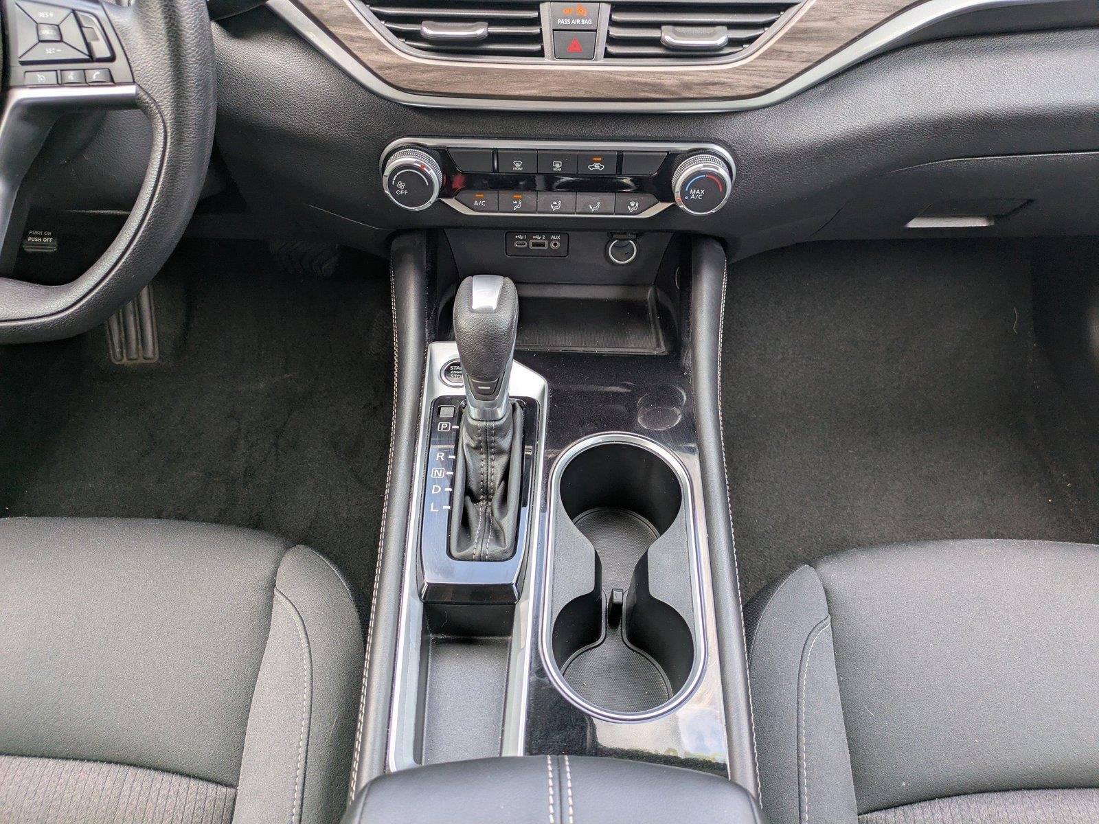 Used 2023 Brilliant Silver Metallic Nissan 2.5 SV image 18