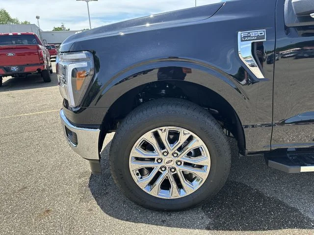 New 2026 Agate Black Metallic Ford Lariat® image 20
