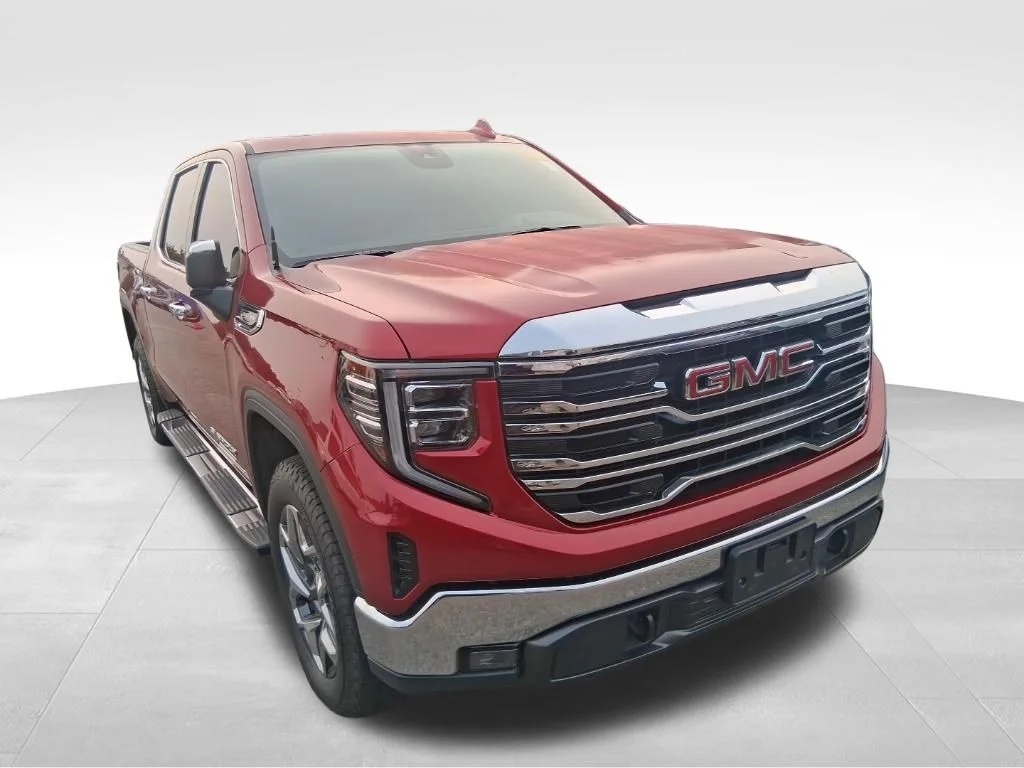 Used 2024 Red GMC SLT image 3