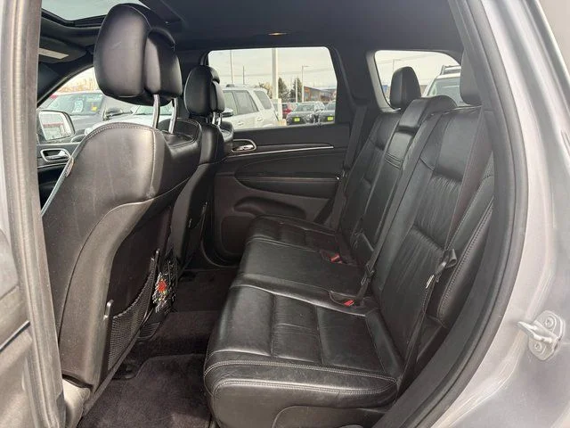 Used 2015 Silver Jeep Limited image 5