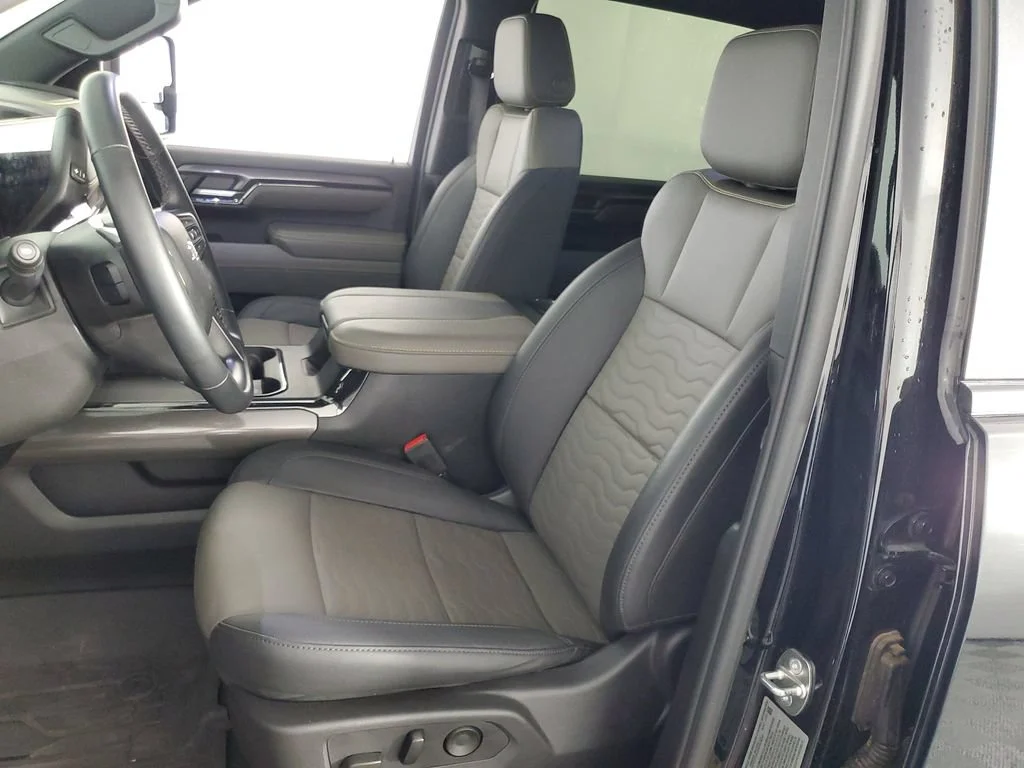Used 2024 Black Chevrolet ZR2 image 15