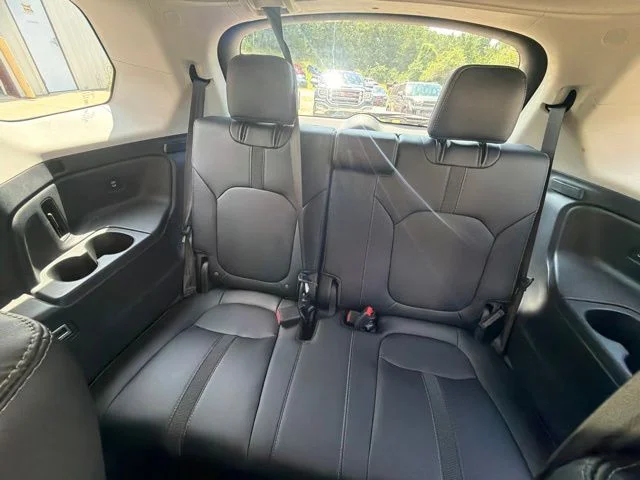 2025 Honda Pilot EX-L - Photo 18